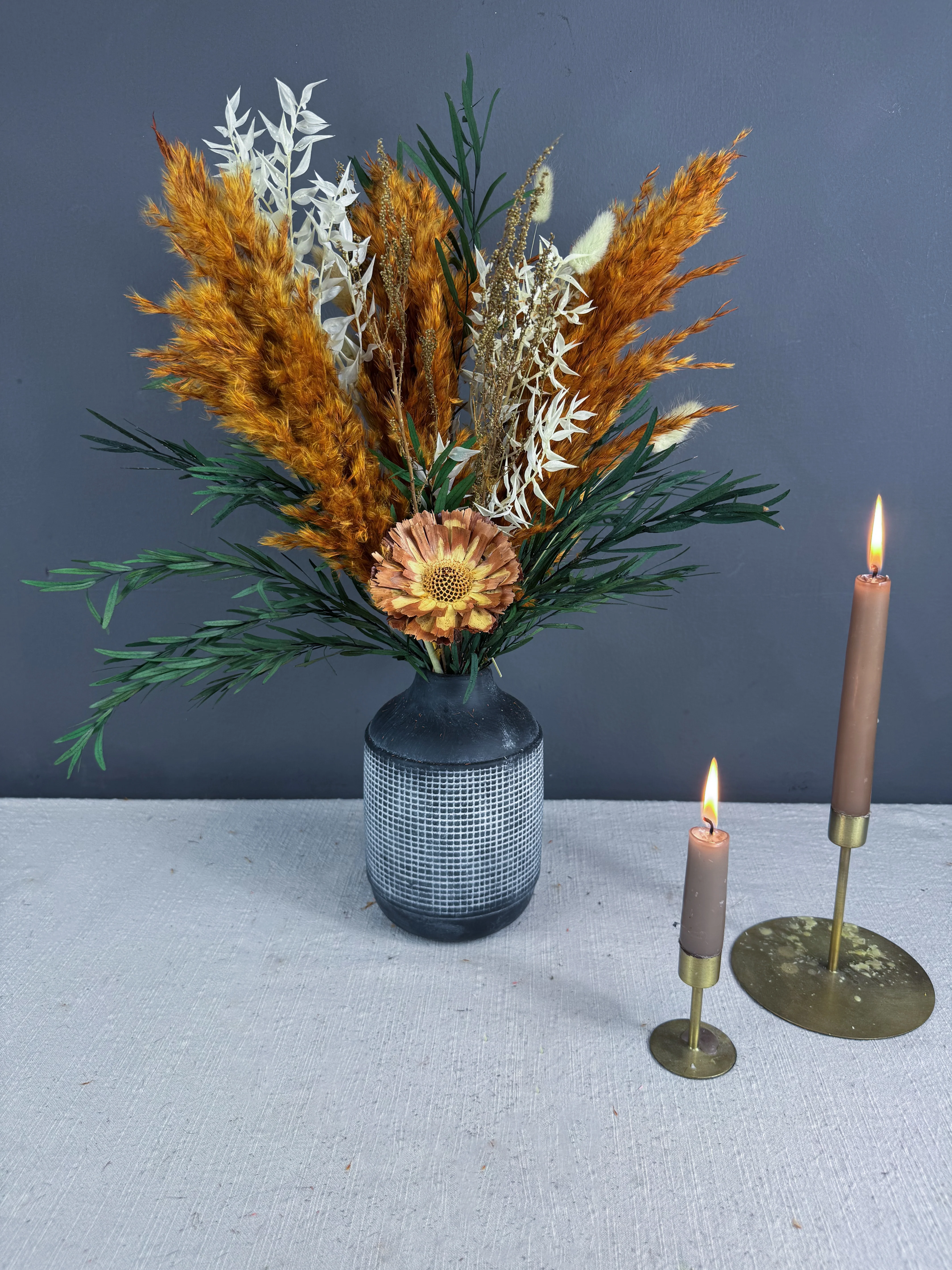 Aurelia dried flower bouquet - Image 3